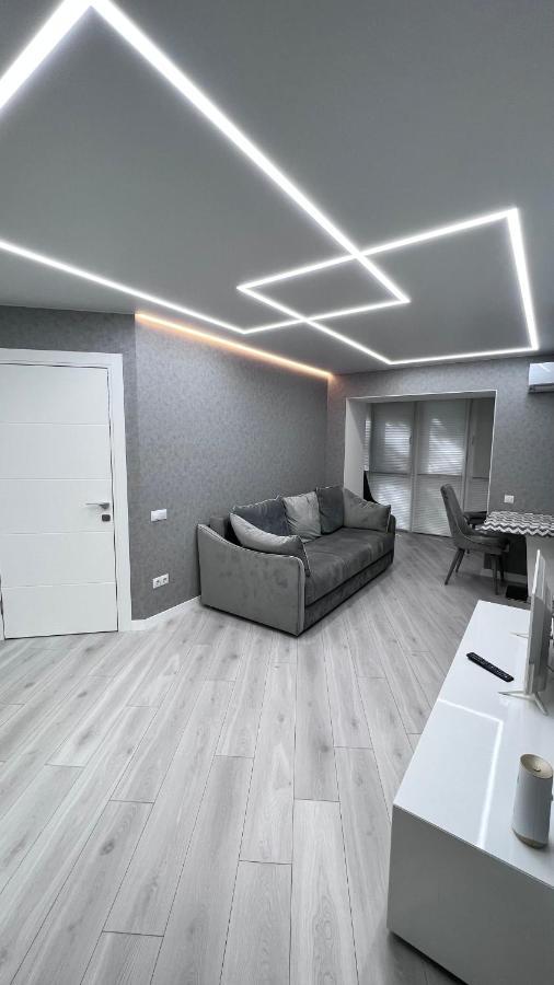 Appartamento Modern Gagarina Avenue Dnipro Esterno foto