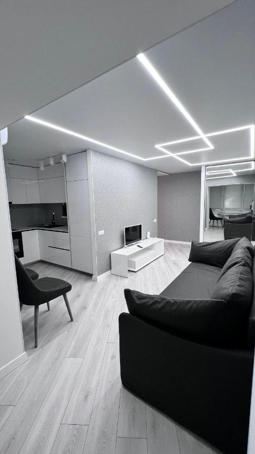 Appartamento Modern Gagarina Avenue Dnipro Esterno foto