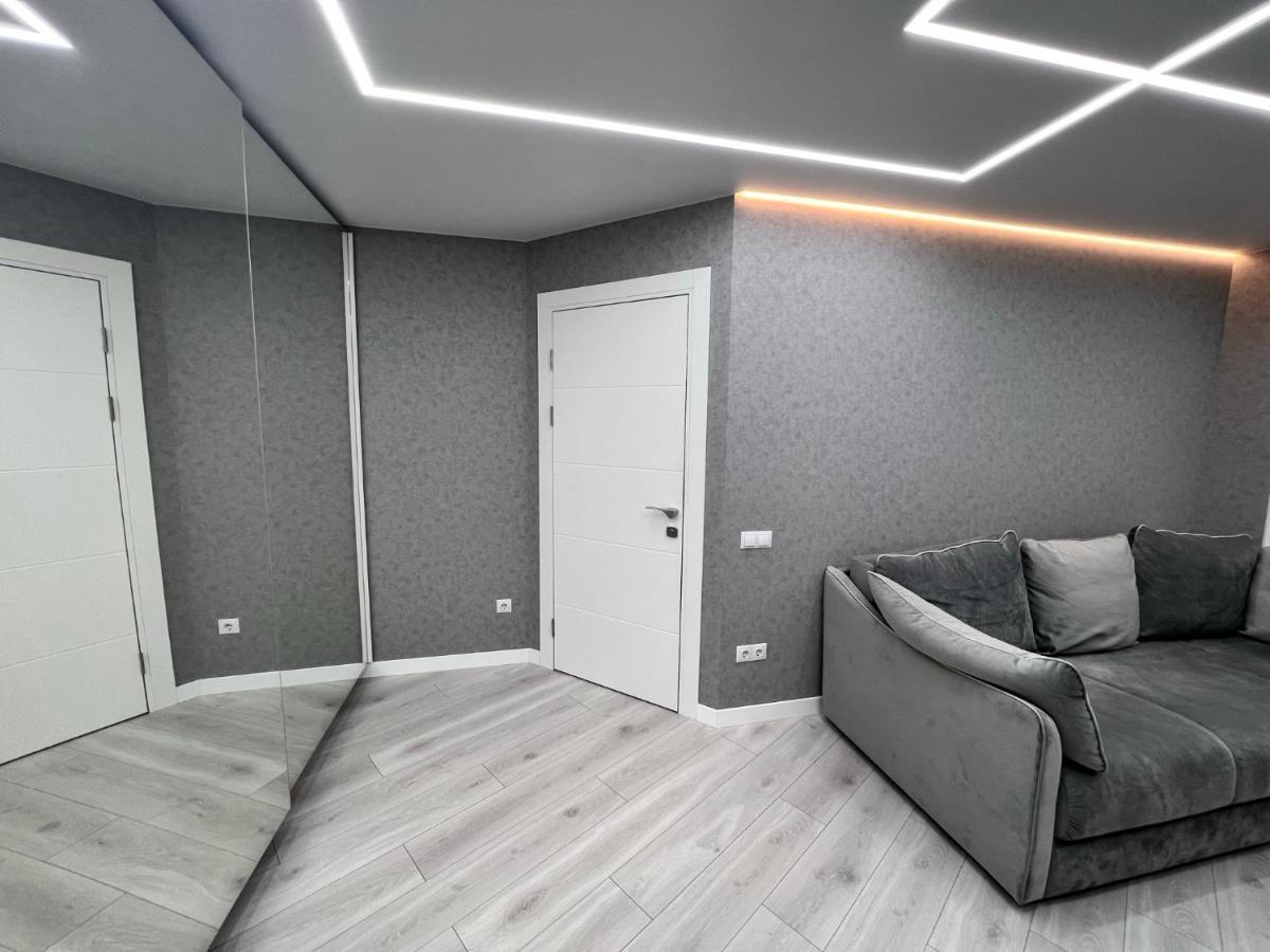Appartamento Modern Gagarina Avenue Dnipro Esterno foto