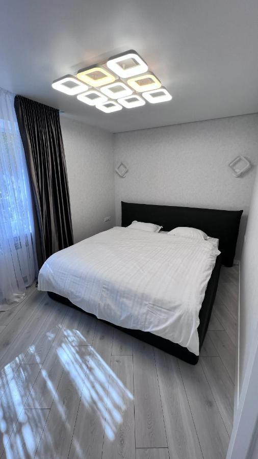Appartamento Modern Gagarina Avenue Dnipro Esterno foto