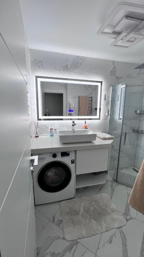 Appartamento Modern Gagarina Avenue Dnipro Esterno foto