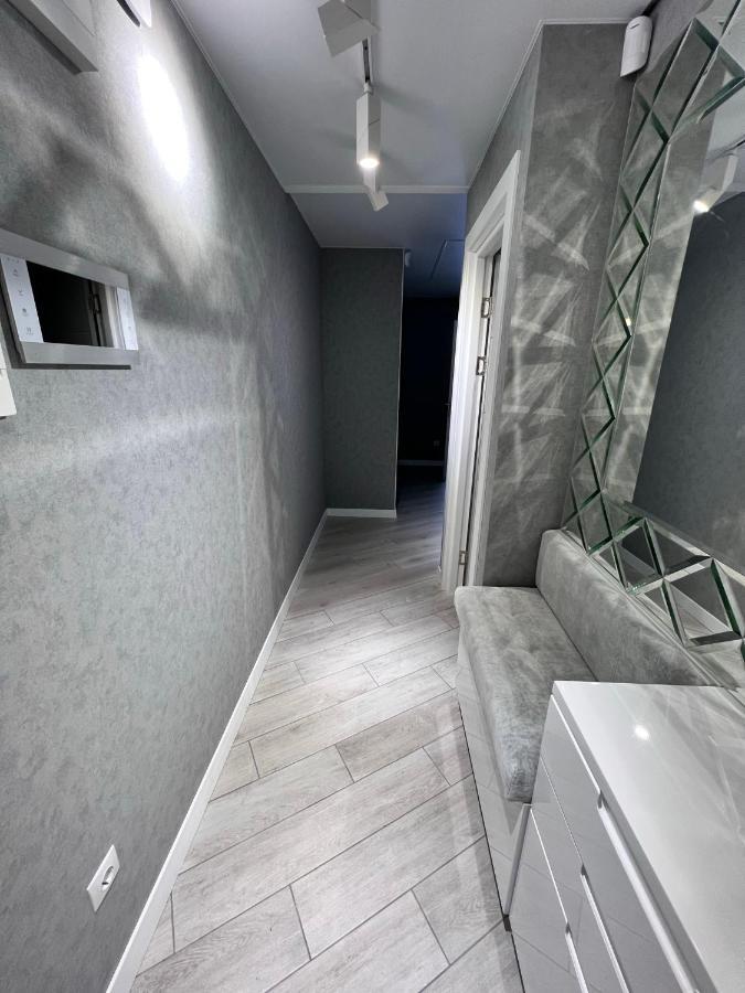 Appartamento Modern Gagarina Avenue Dnipro Esterno foto