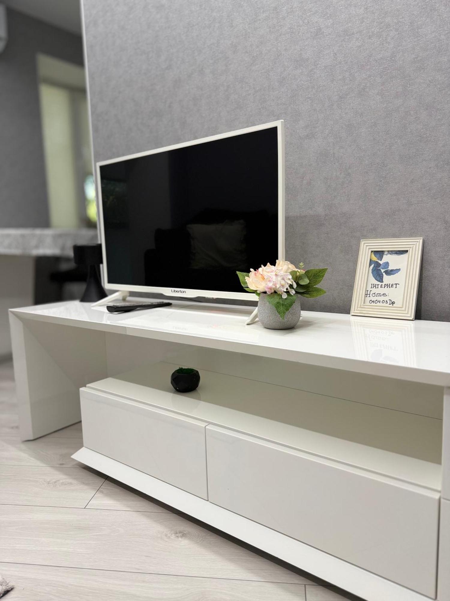 Appartamento Modern Gagarina Avenue Dnipro Esterno foto