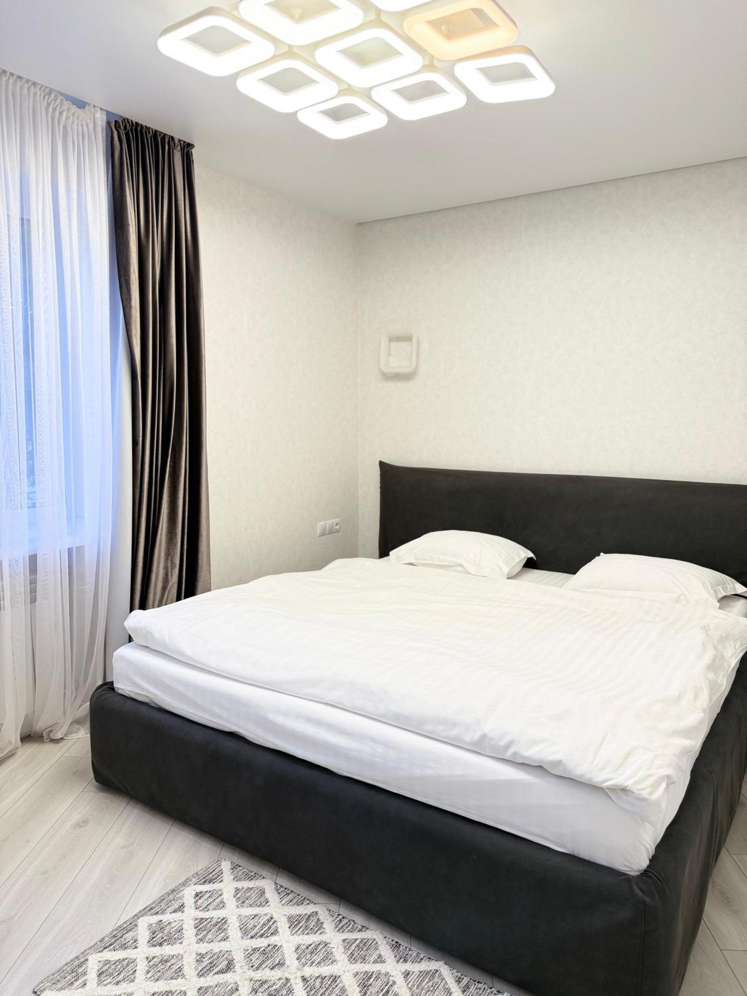 Appartamento Modern Gagarina Avenue Dnipro Esterno foto